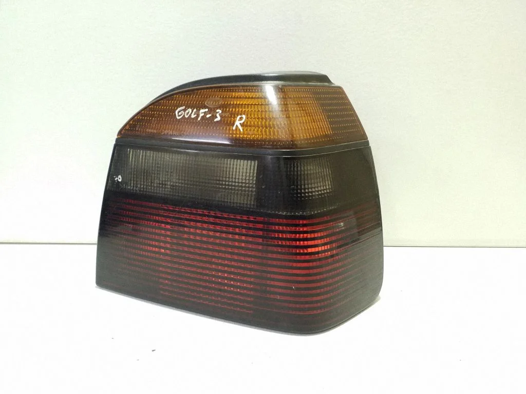 Rear/tail lights 1H6945112B