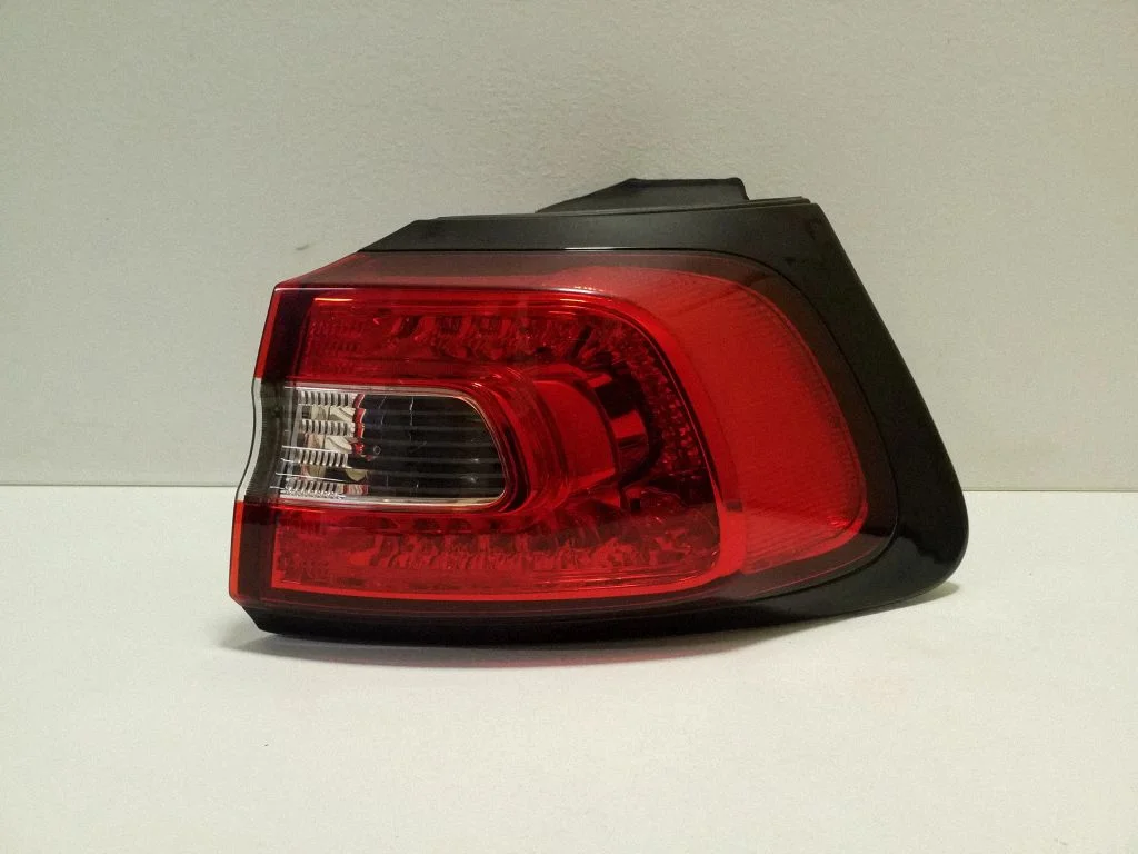 Rear/tail lights – Jeep Grand Cherokee (2010-2021)