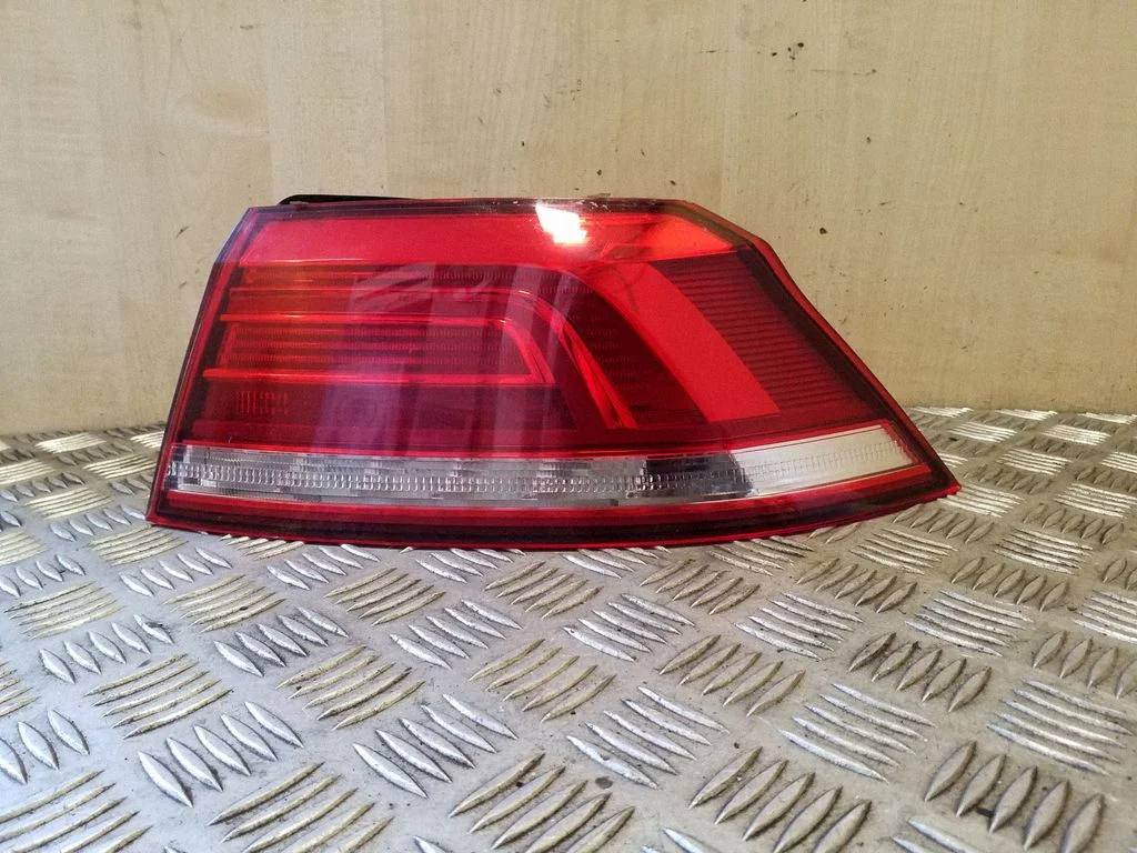 Rear/tail lights 3G5945312 – Volkswagen Passat CC (2008-2016)