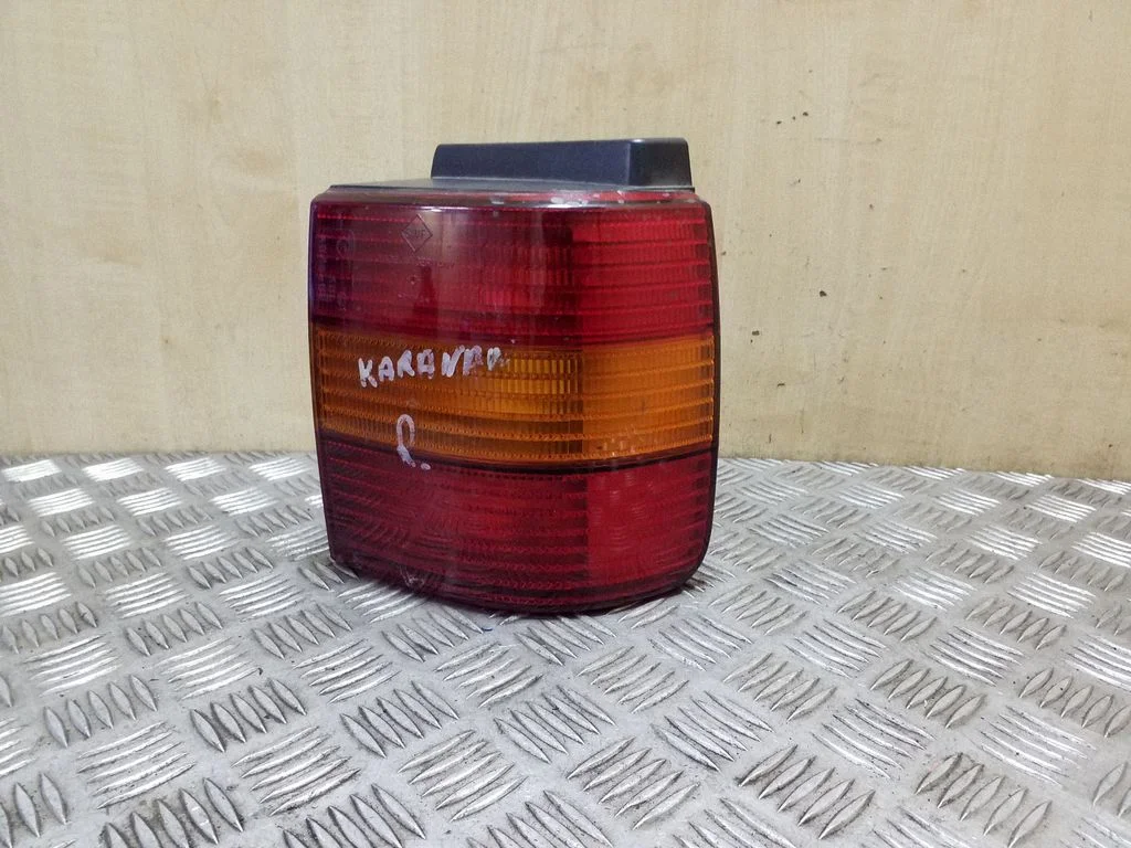 Rear/tail lights – Volkswagen Passat B4 (1994-1996), right