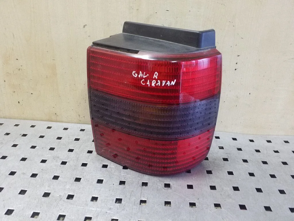 Rear/tail lights 3A9945112B – Volkswagen Passat B4 (1994-1996)
