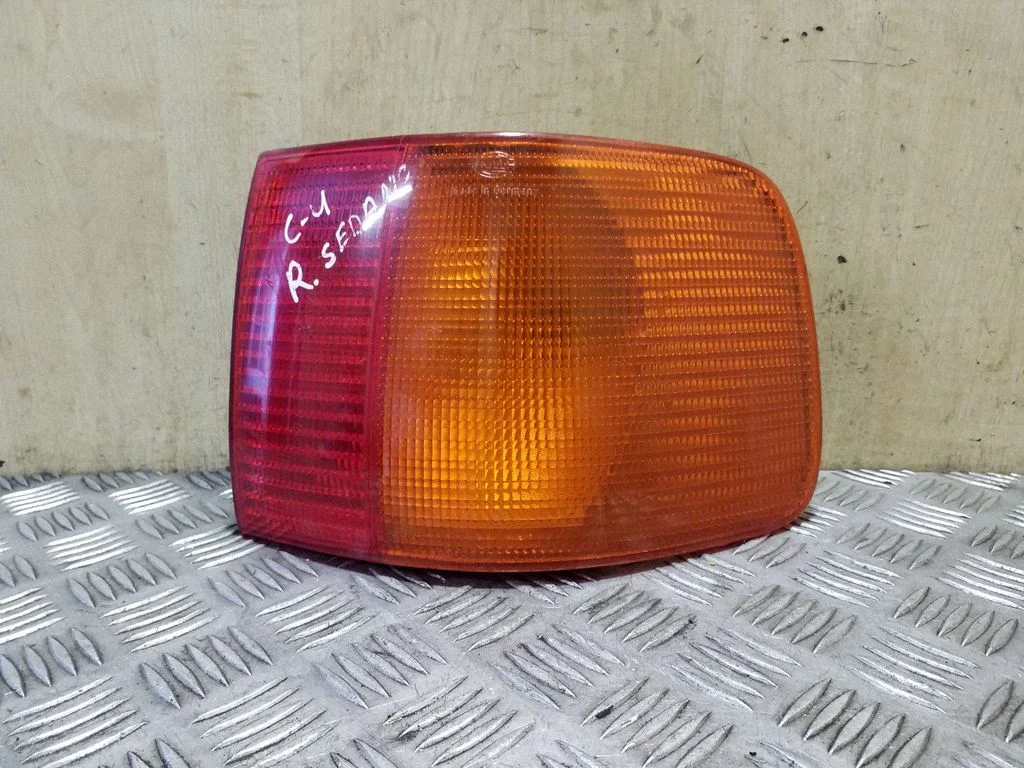Rear/tail lights 4A5945096