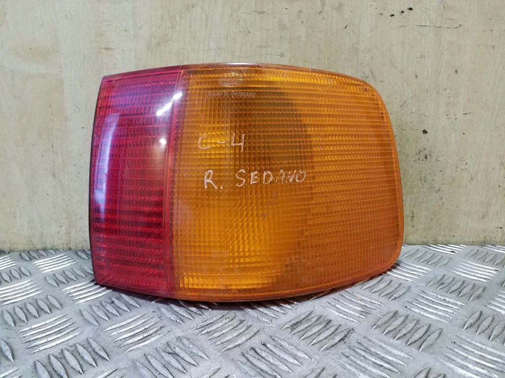 Rear/tail lights 4A5945096
