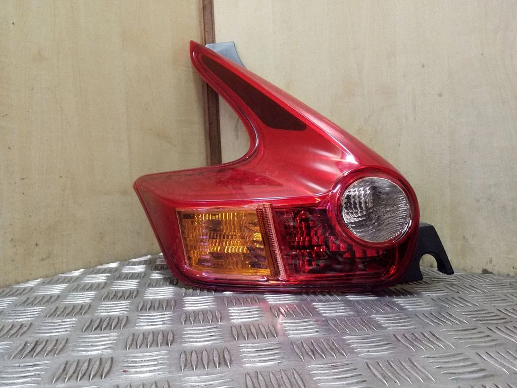 Tagatuli keres – Nissan Juke I F15 (2010-2018)