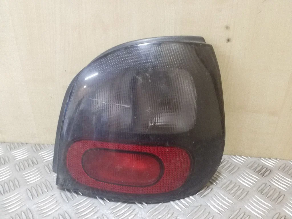 Rear/tail lights 7700831731 – Renault Scenic I (1996-2003)