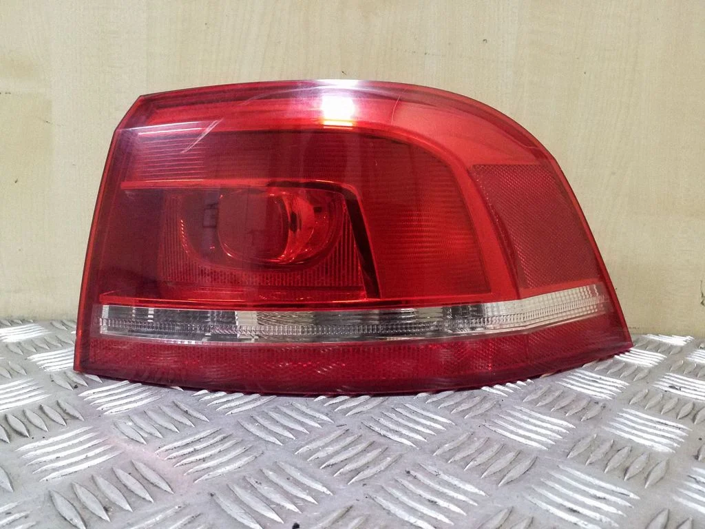 Tagatuli keres 3AF945096E