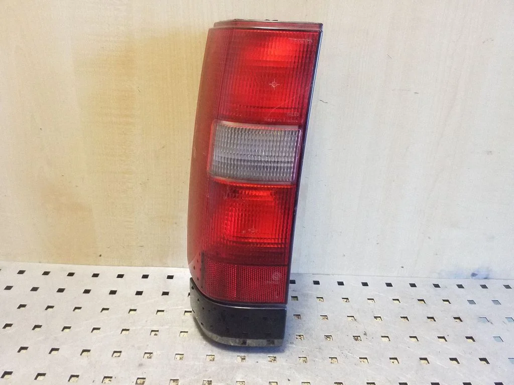 Rear/tail lights – Volvo S70 V70 V70 XC (1997-2000)