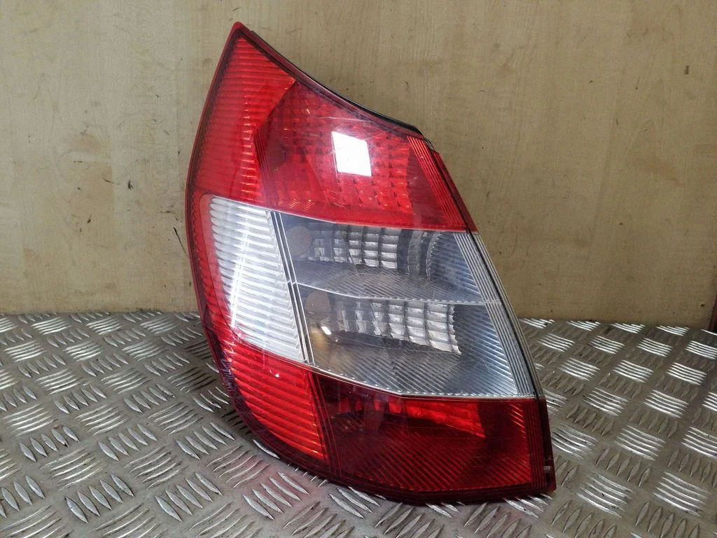 Rear/tail lights 8200493374G – Renault Scenic II - Grand scenic II (2003-2006)