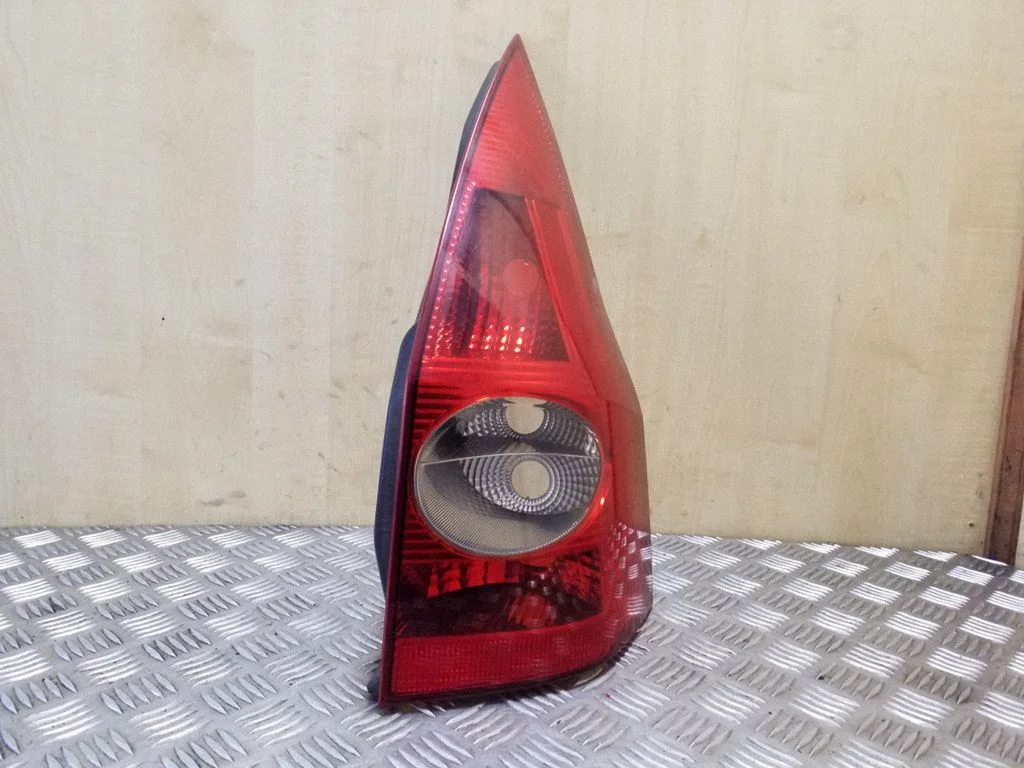 Rear/tail lights 8200142683 – Renault Megane II (2006-2008)