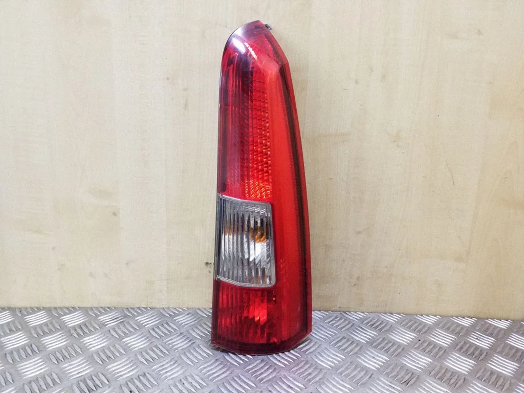 Rear/tail lights 9154494ECE
