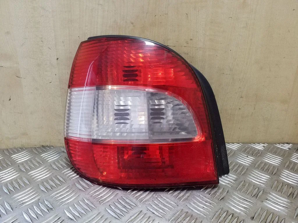 Rear/tail lights E29002 – Renault Scenic I (1996-2003)