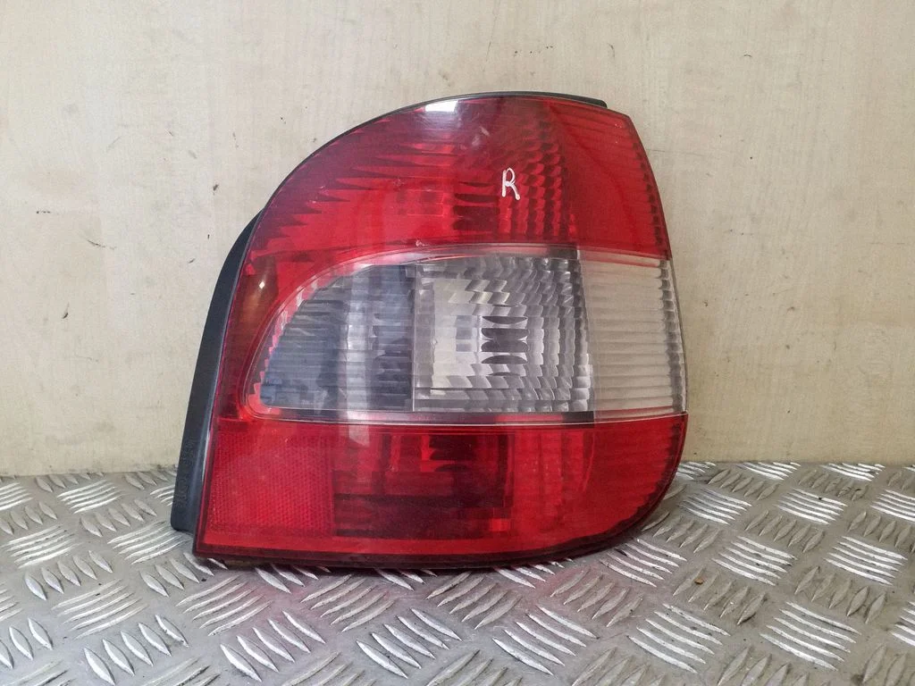 Rear/tail lights E29002 – Renault Scenic I (1996-2003)