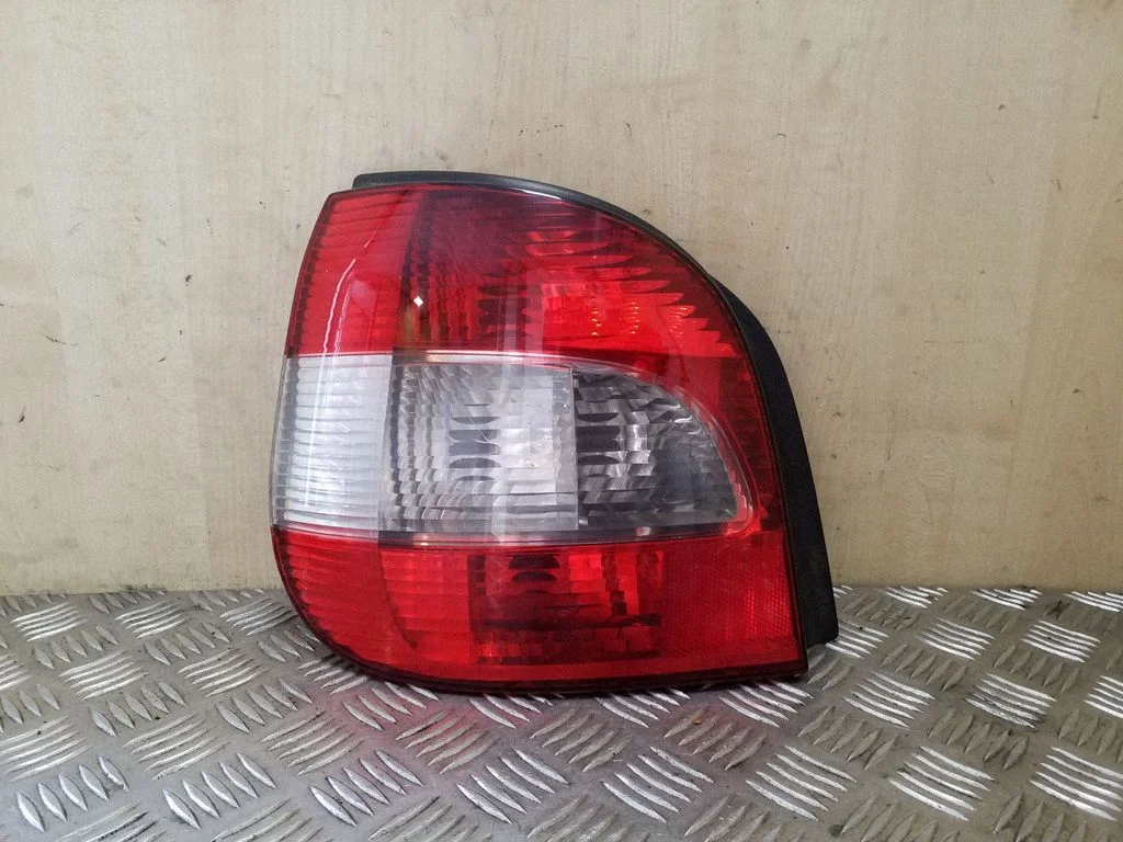 Rear/tail lights E29002 – Renault Scenic I (1996-2003)