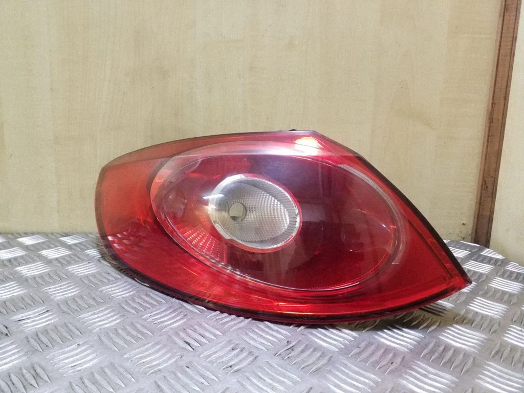 Rear/tail lights 3C8945095D