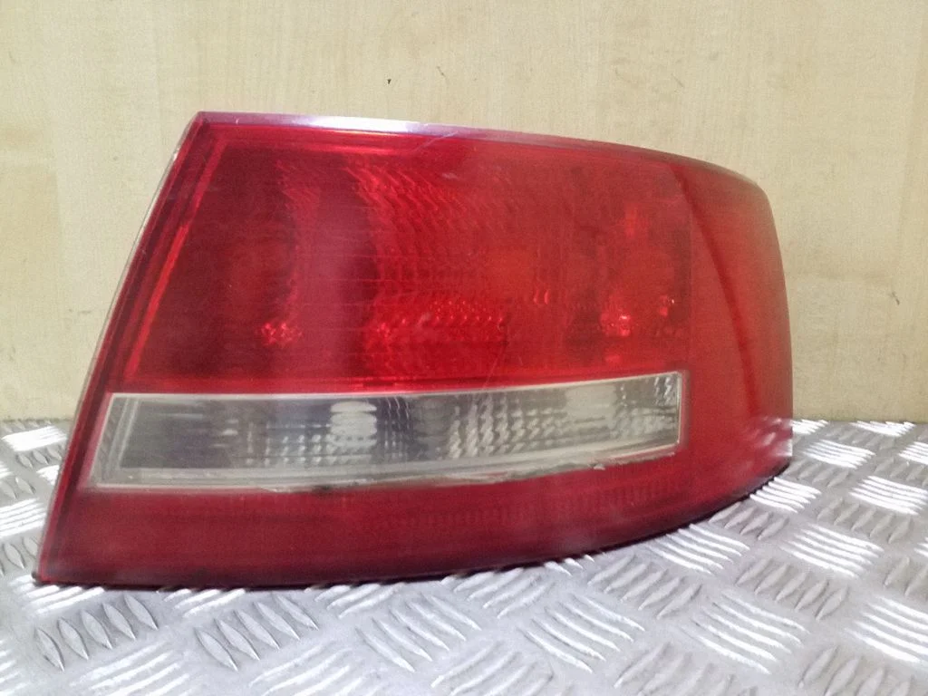 Galinis žibintas kėbule
