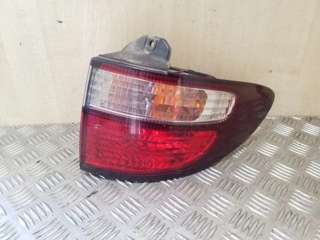 Tagatuli keres – Toyota Previa (XR30, XR40) II (2000-2006)