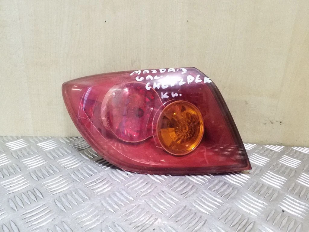 Rear/tail lights P2912