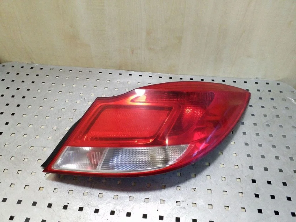 Rear/tail lights 13265355AY