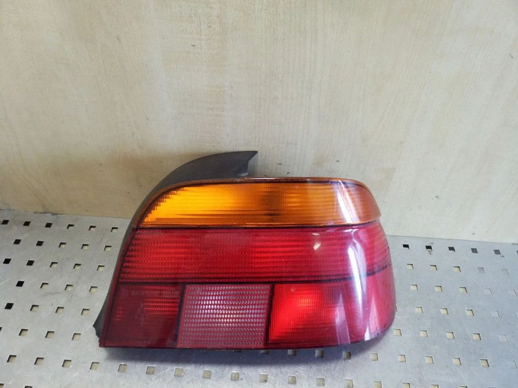 Rear/tail lights – BMW 5 Series E39 (1996-2003)
