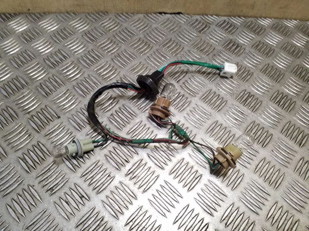 Tagatule osa – Nissan Juke I F15 (2010-2018), vasak