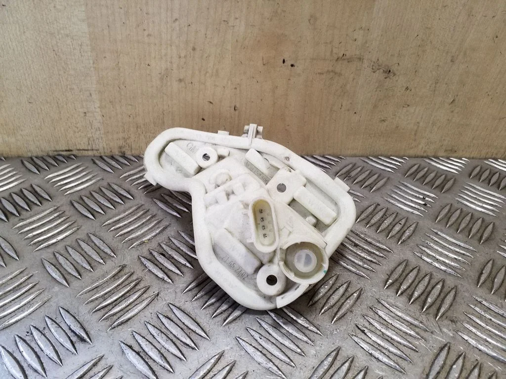 Część lampy tylnej 13306459