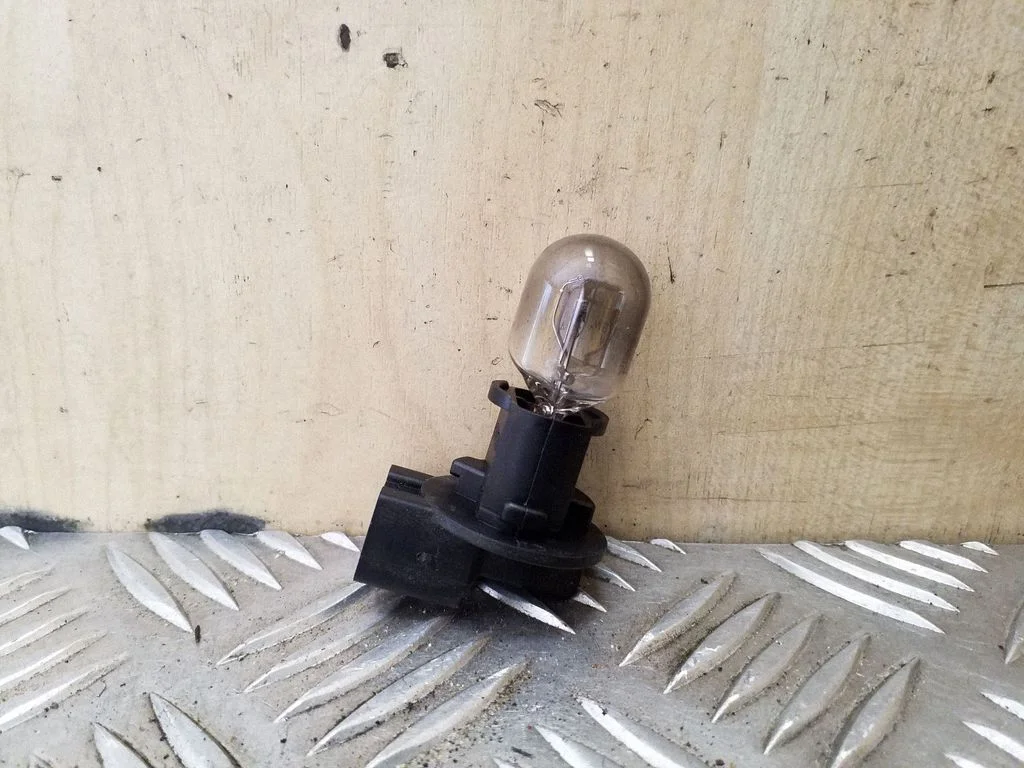 Tagatule osa – Nissan Almera N16 (2000-2010), vasak