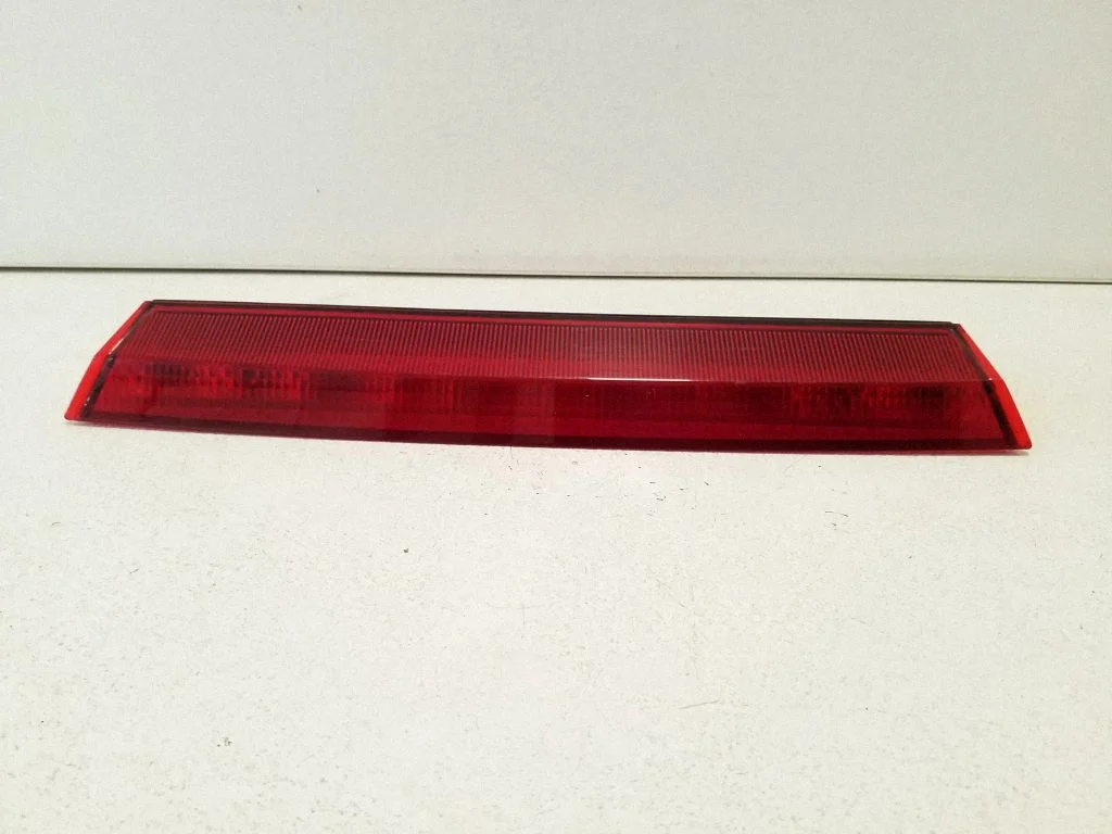 Third/center stoplight KOITO12628
