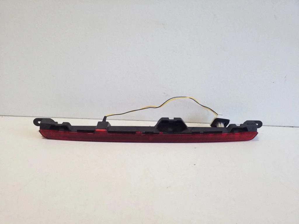 Third/center stoplight – Mercedes-Benz GLC-Class C254 (2023-)
