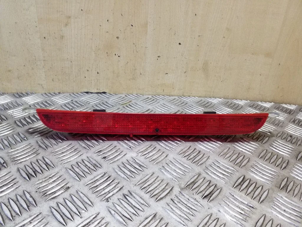 Third/center stoplight – BMW X5 E70 (2006-2013)