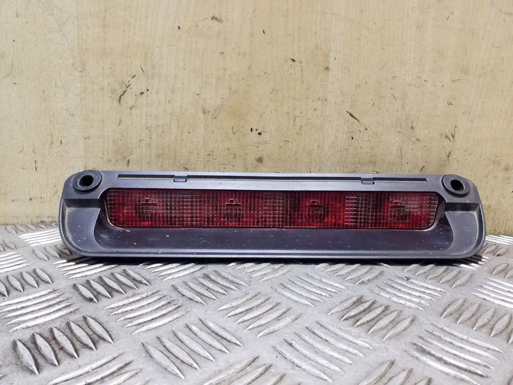 Third/center stoplight – Opel Frontera B (1998-2004)