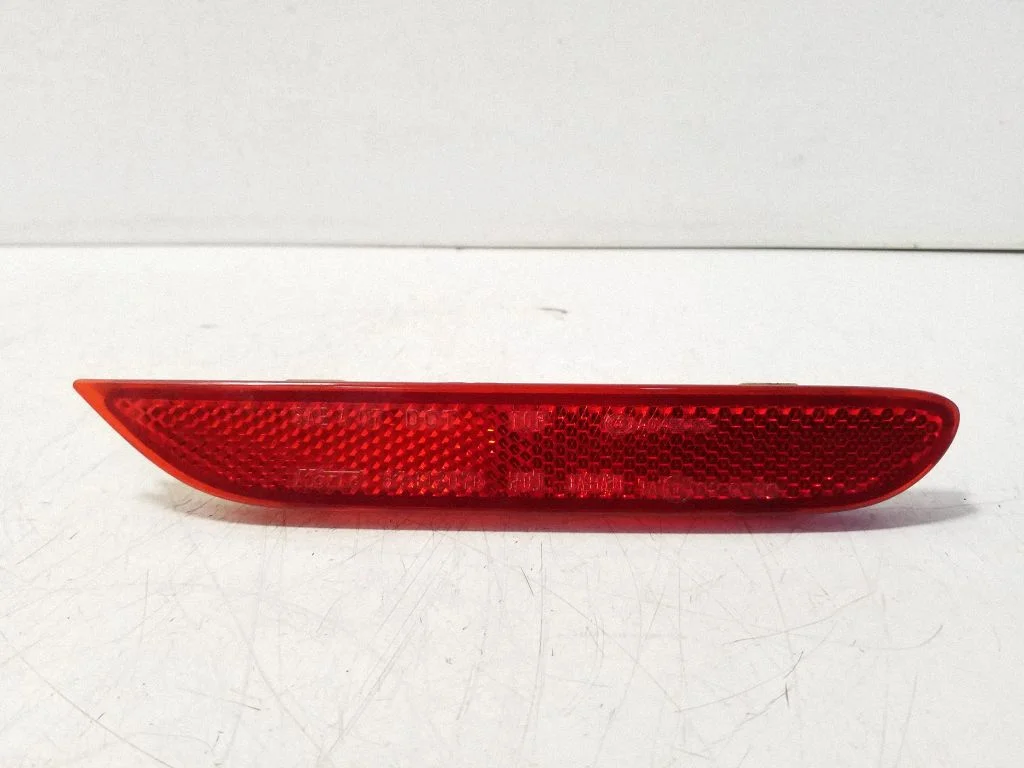 Rear tail light reflector 25023005