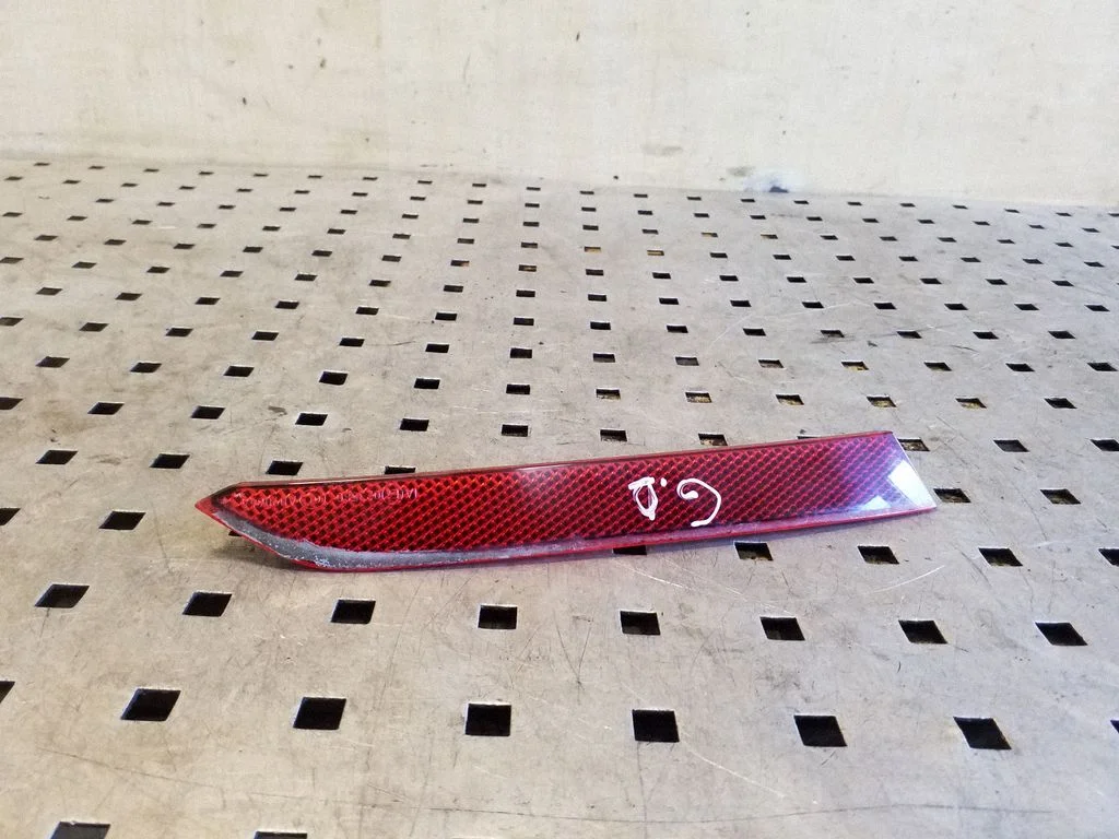 Rear tail light reflector 3C0945106A