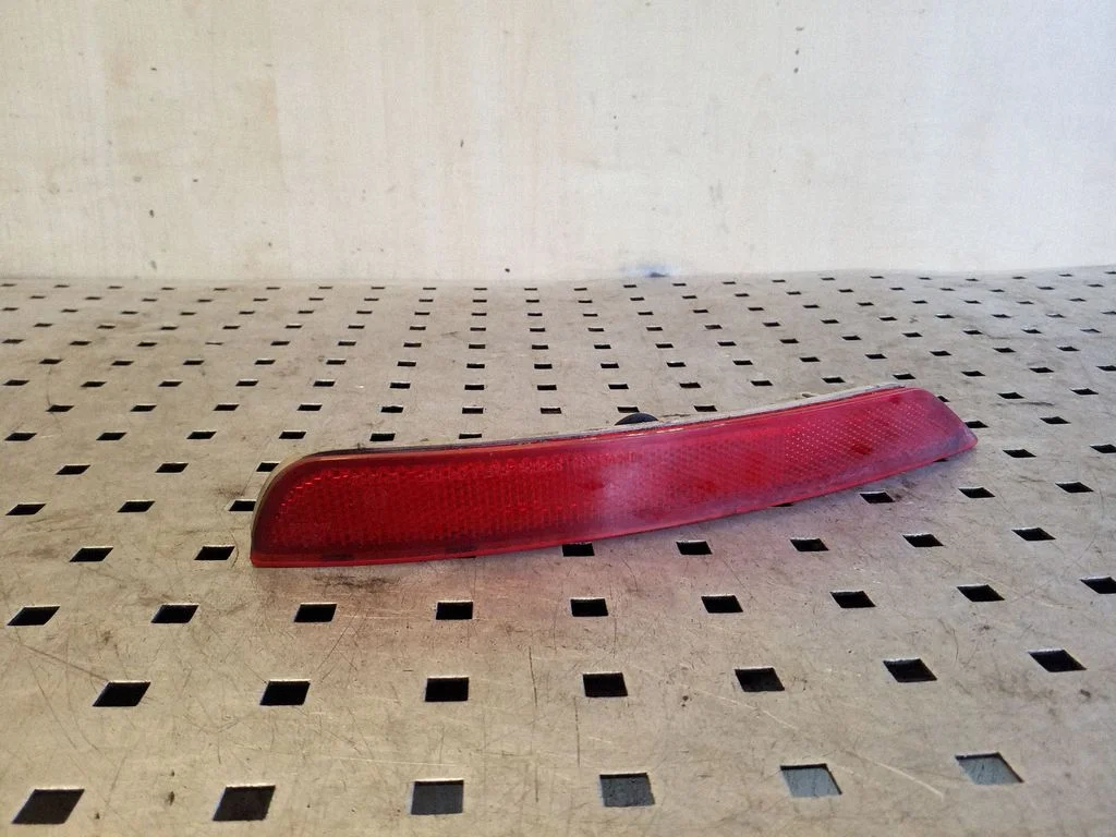 Rear tail light reflector 32303R