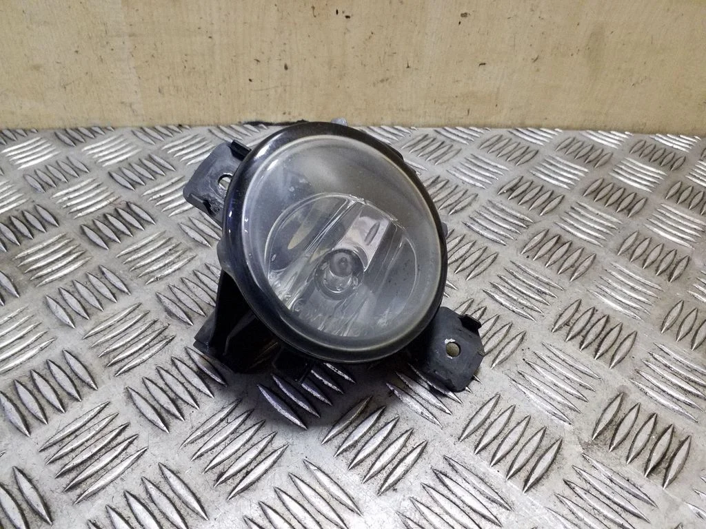Front fog light 63176924656