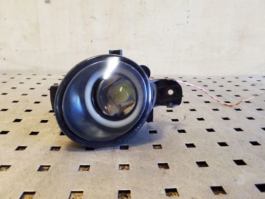Front fog light 89210438