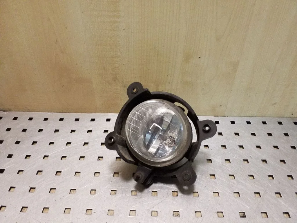 Halogen przedni 922013E5