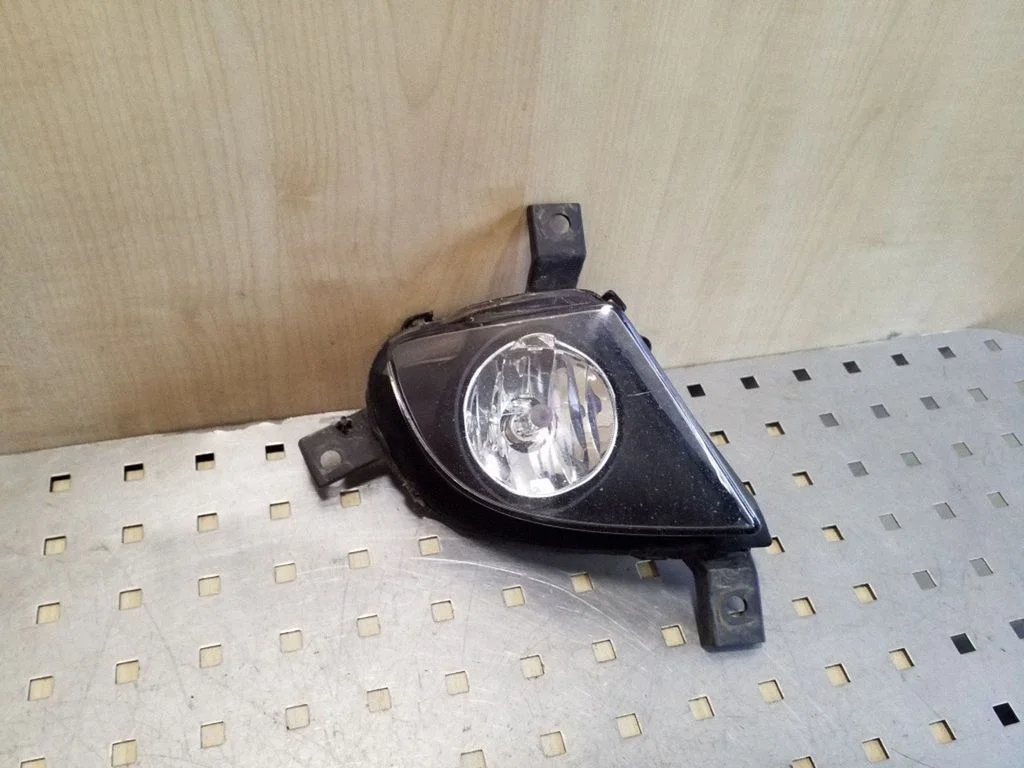 Front fog light – right