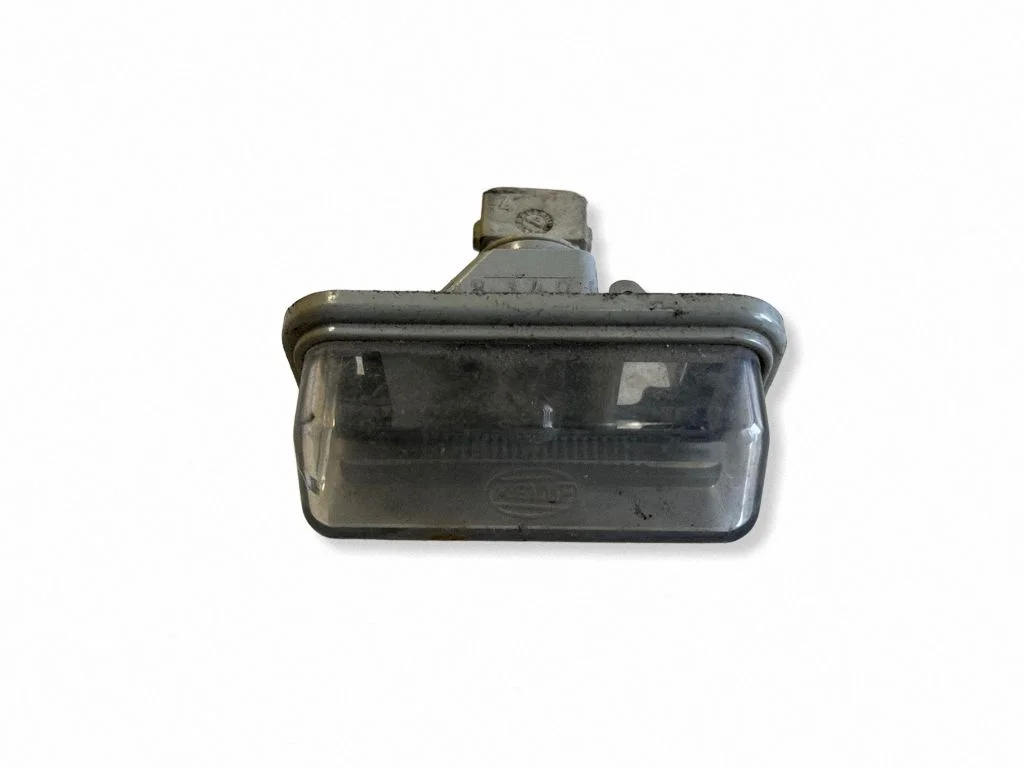 Number plate light E1001479