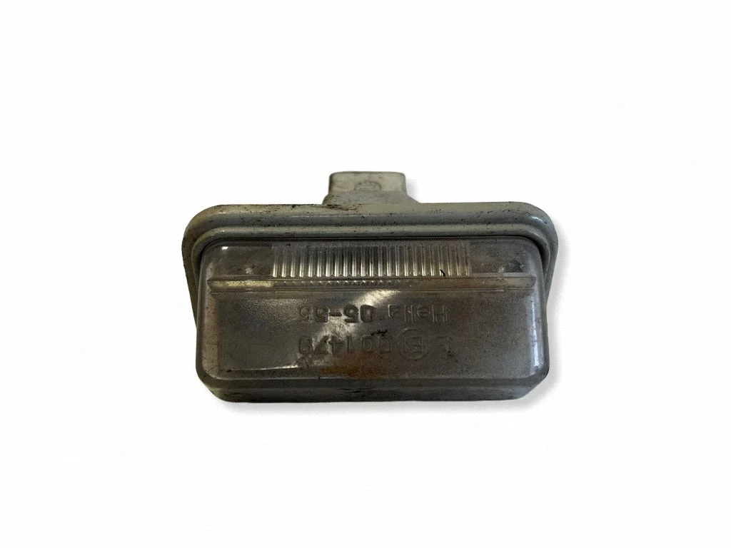 Number plate light E1001479