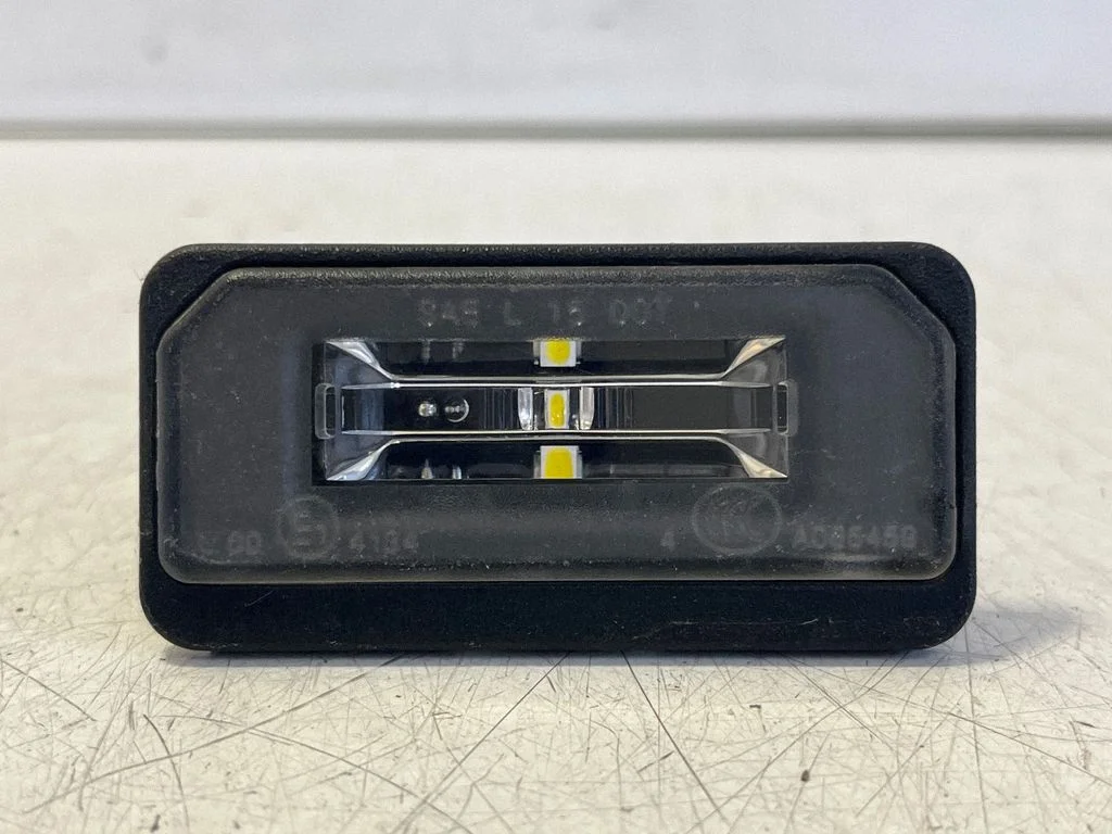 Number plate light 103434100A – Tesla Model S (2012-)