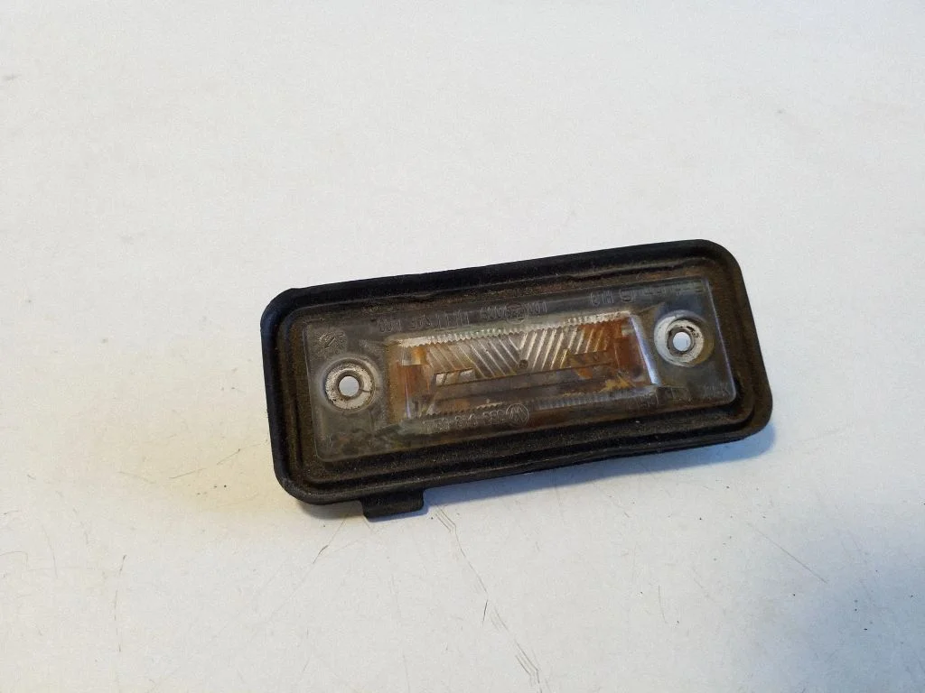 Numbrimärgi valgustus 1T0827634