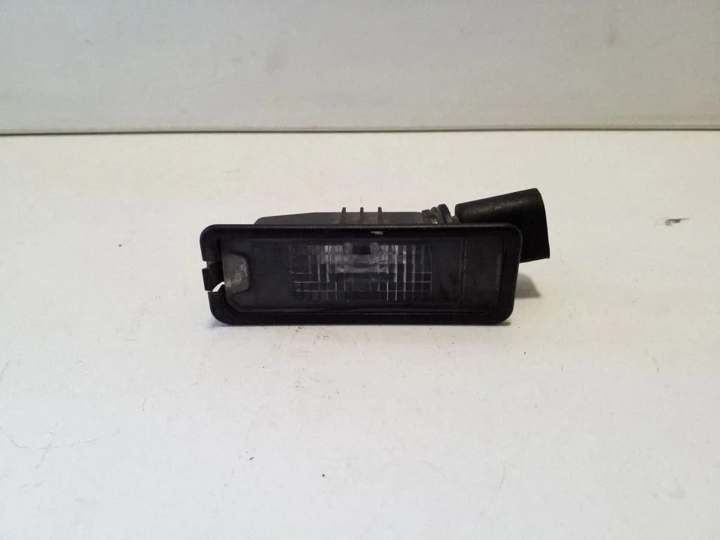 Number plate light 1K8943021