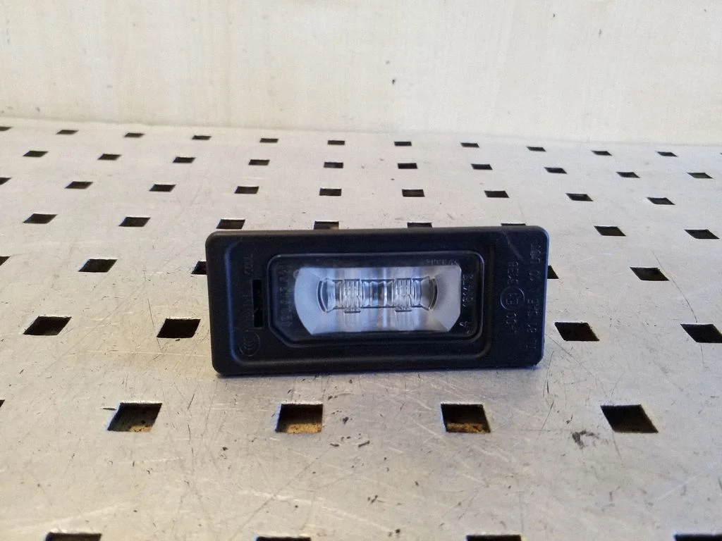 Number plate light 4G0943021