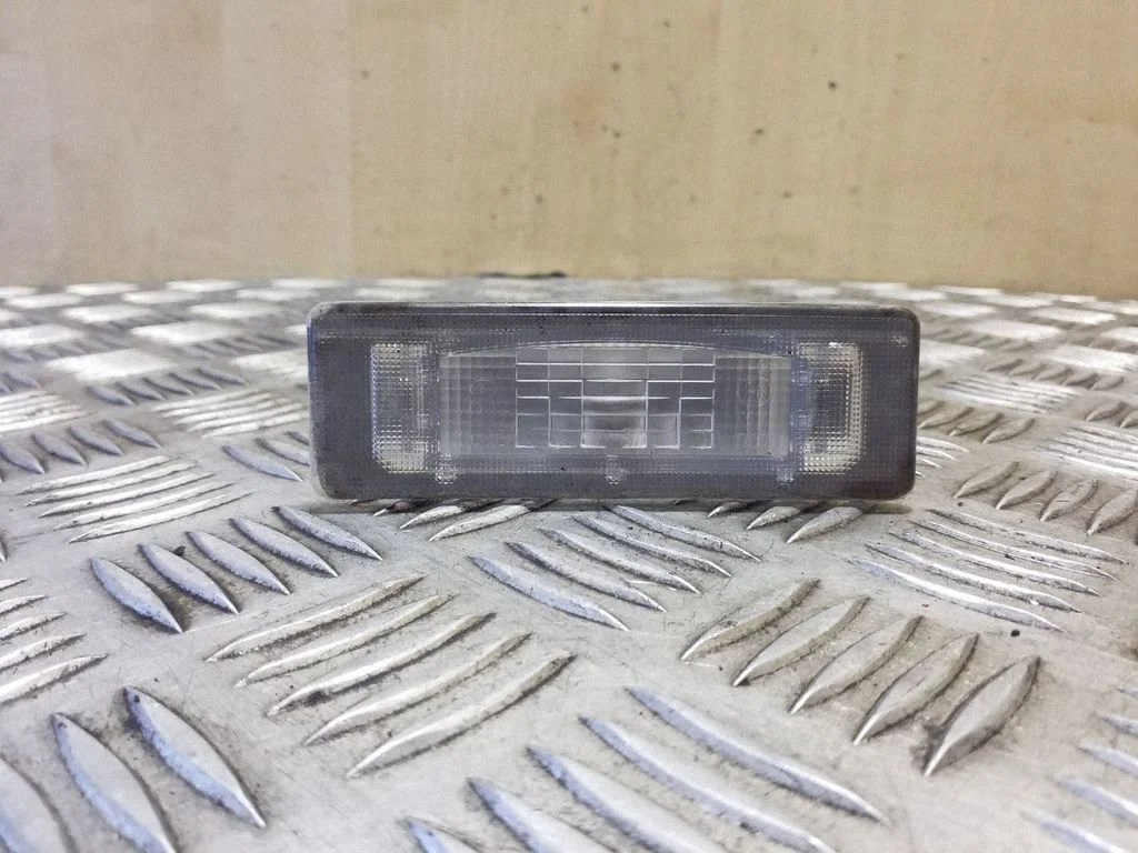 Number plate light 925012G000