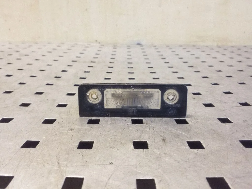 Number plate light 1Z0943021