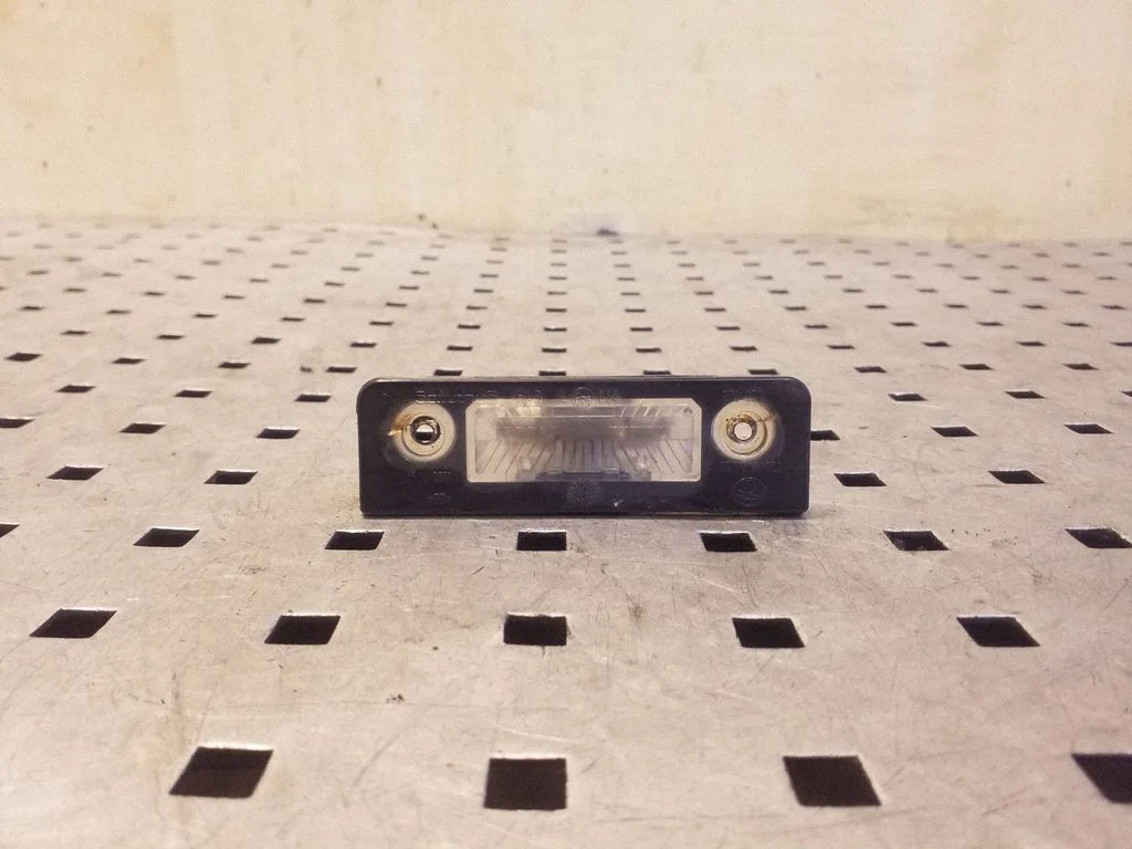 Number plate light 1Z0943021