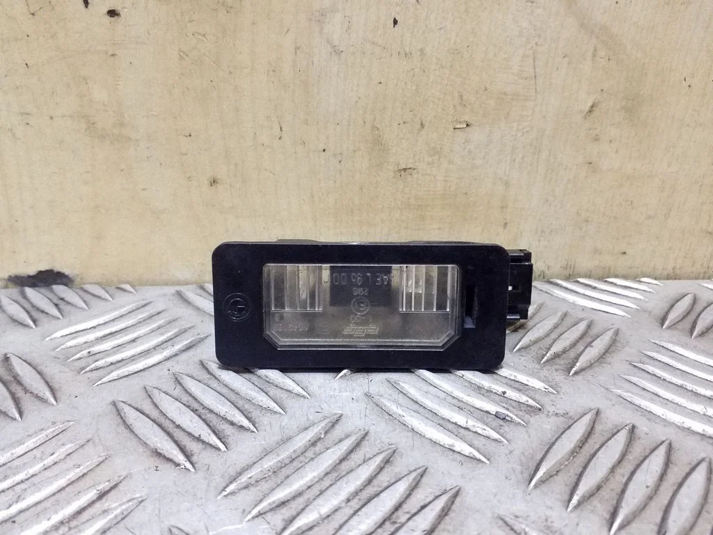 Number plate light 63267165646