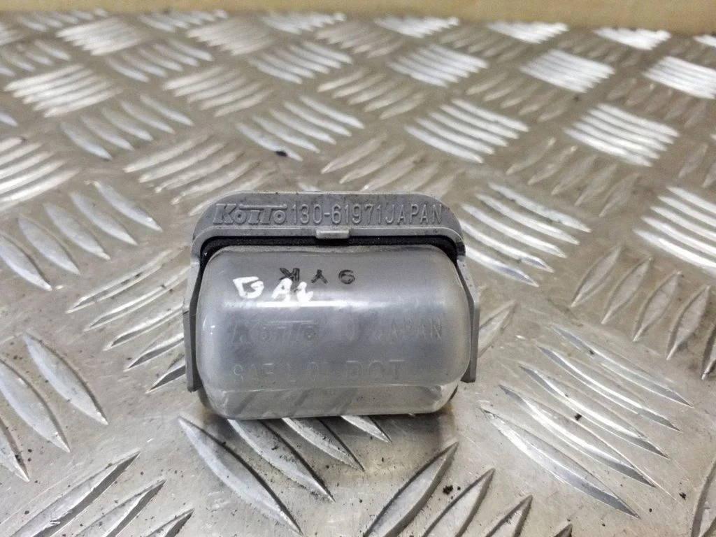 Number plate light 13061971