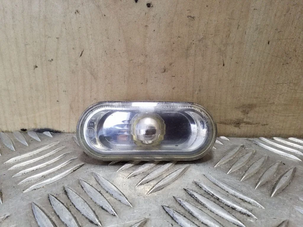 Front fender indicator light 1J0949117