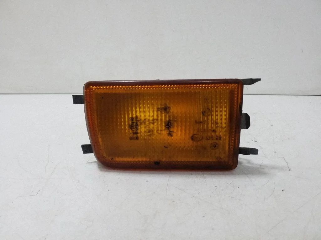 Front indicator light 1H0953156B